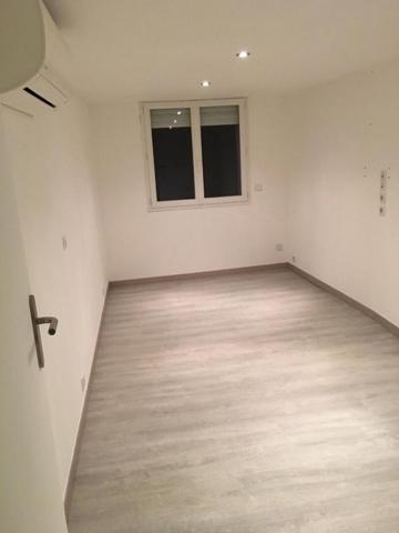 RIANS APPARTEMENT T3 AVEC TERRASSE