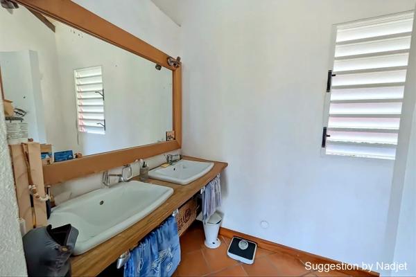 EXCLUSIVITÉ – Villa T3 vue mer avec 3 dépendances locatives – Le Moule, Guadeloupe