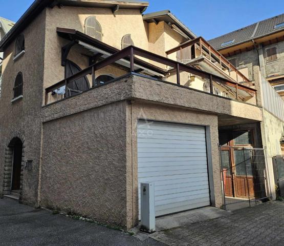 ALBERTVILLE CENTRE (73200) – 192,6 M² AVEC DEUX GRANDES TERRASSES, GARAGE ET POTENTIEL D'AMÉNAGEMENT