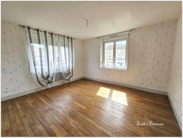 Maison à vendre 8 pièces de 195m² CHATEL SUR MOSELLE (88), situé su un terrain de 620m².