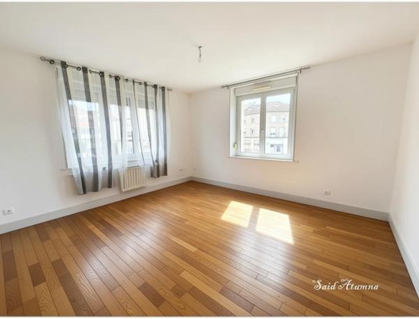 Maison à vendre 8 pièces de 195m² CHATEL SUR MOSELLE (88), situé su un terrain de 620m².