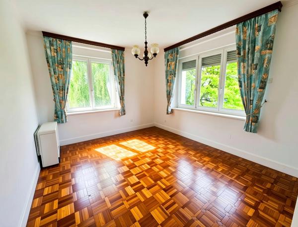 Maison à vendre 8 pièces de 195m² CHATEL SUR MOSELLE (88), situé su un terrain de 620m².