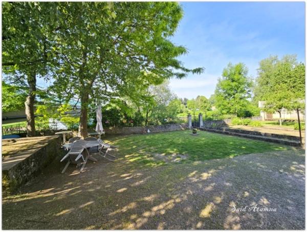 Maison à vendre 8 pièces de 195m² CHATEL SUR MOSELLE (88), situé su un terrain de 620m².