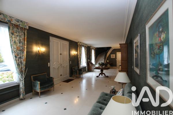 Maison à vendre 12 pièces 468 m² Saint-Fuscien