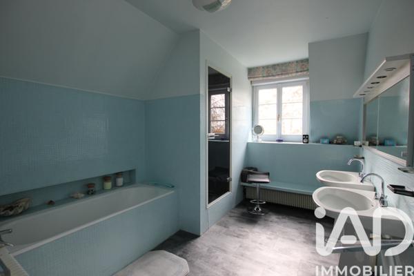 Maison à vendre 12 pièces 468 m² Saint-Fuscien