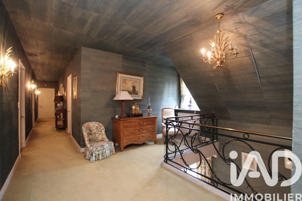 Maison à vendre 12 pièces 468 m² Saint-Fuscien