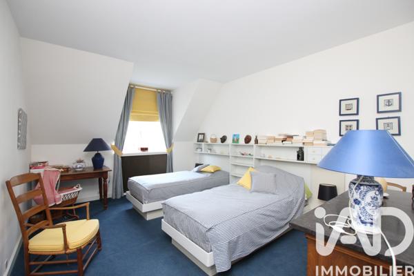 Maison à vendre 12 pièces 468 m² Saint-Fuscien