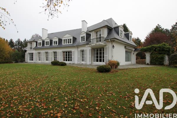 Maison à vendre 12 pièces 468 m² Saint-Fuscien