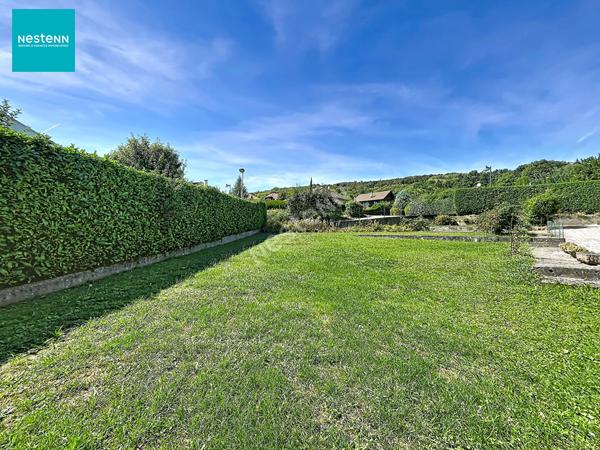 PRINGY (secteur Promery) _ Maison individuelle à rénover avec vue dégagée et grand terrain, à vendre