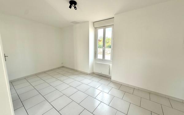 Maison à louer    3 pièces •  Langon