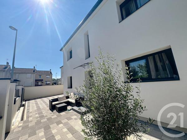 Maison à vendre  5 pièces - 168 m2 CORMONTREUIL - 51