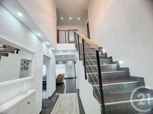 Maison à vendre  5 pièces - 168 m2 CORMONTREUIL - 51