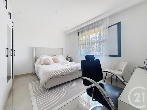 Maison à vendre  5 pièces - 168 m2 CORMONTREUIL - 51