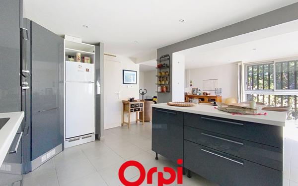 Appartement à vendre    2 pièces • 64,13 m2 Bandol