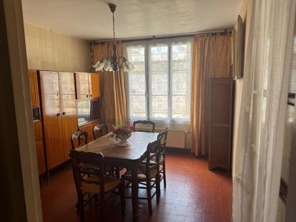 Maison 8 pièces - 140 m² Exclusivité efficity