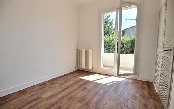 Maison à louer    7 pièces •  Marseille 12