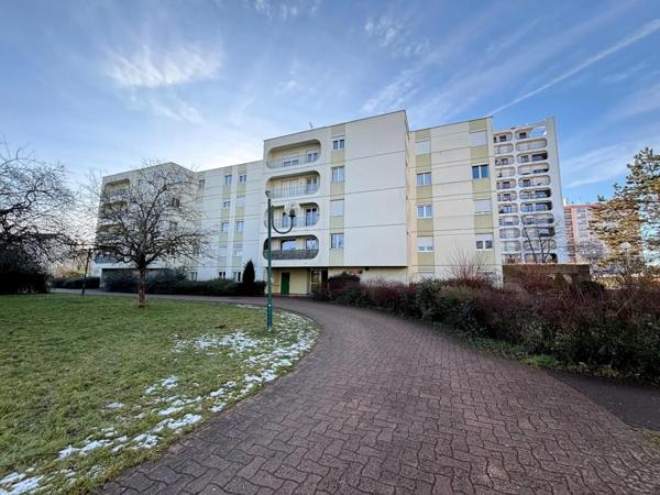 Appartement à louer 2 pièces 55.01m²