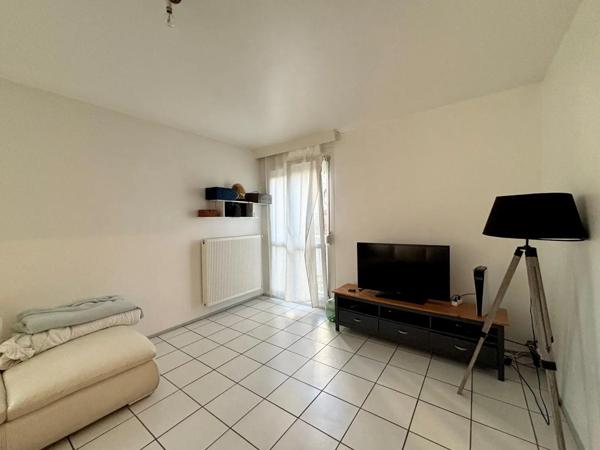 Appartement à louer 2 pièces 55.01m²