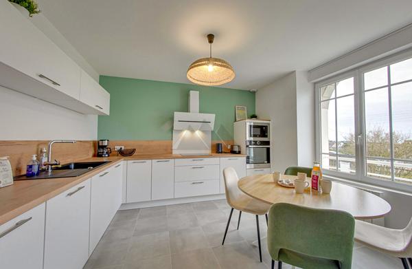 A VENDRE MAISON DE MAITRE 4 CHAMBRES VUE MER