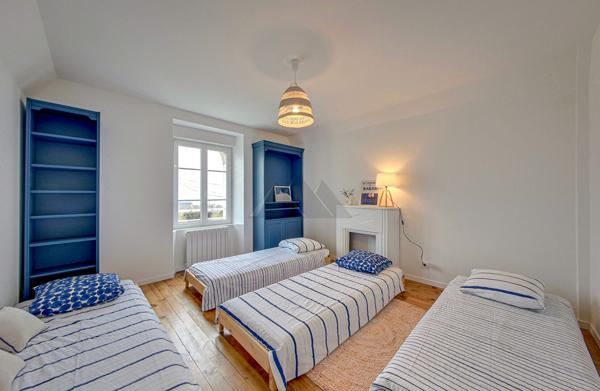 A VENDRE MAISON DE MAITRE 4 CHAMBRES VUE MER