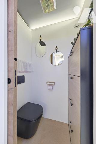 GIENS - appartement atypique de type Souplex se composant de deux logements 