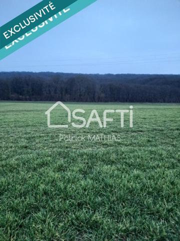 EN  EXCLUSIVITE : terrain à bâtir de: 246m2