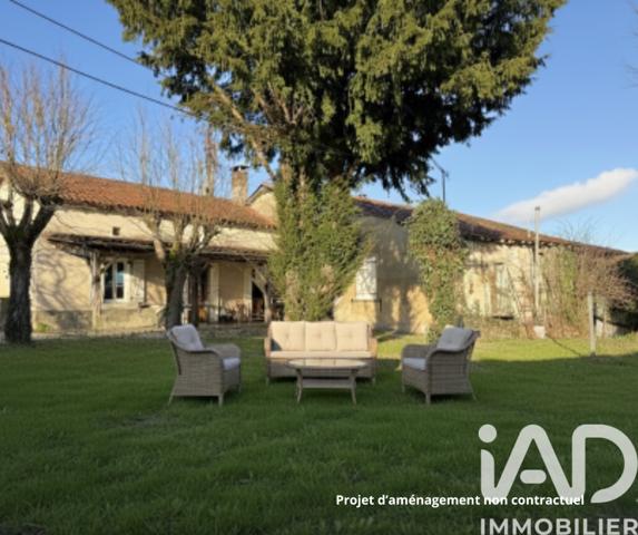 Maison à vendre 5 pièces 130 m² Saint-Quentin-de-Chalais
