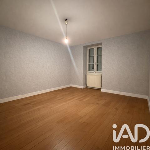 Maison à vendre 5 pièces 130 m² Saint-Quentin-de-Chalais