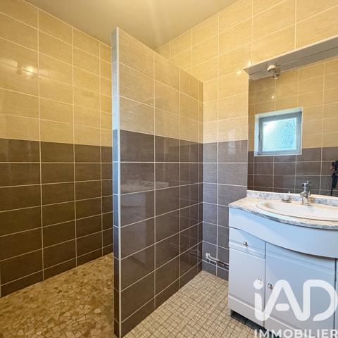 Maison à vendre 5 pièces 130 m² Saint-Quentin-de-Chalais