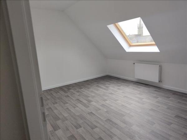 Maison à louer 960 € CC GUICLAN 5 p 88 m² DPE A