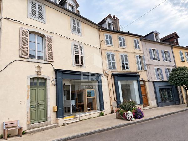 Local commercial - centre ville LONS LE SAUNIER