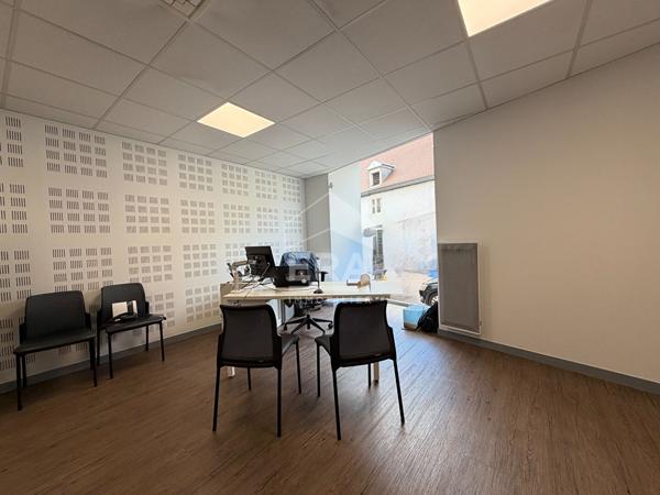 Local commercial - centre ville LONS LE SAUNIER
