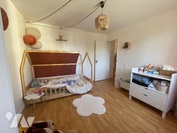 T4  LUMINEUX AVEC ASCENSEUR ET TERRASSE QUARTIER BELLEVUE