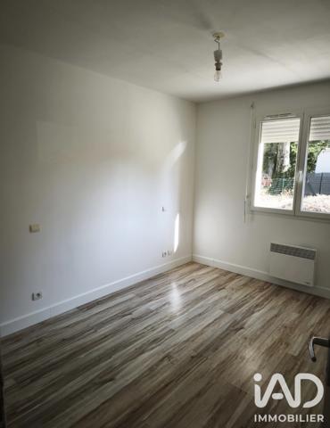 Maison à vendre 4 pièces 78 m² Saint-Seurin-sur-l'Isle