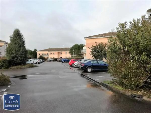 Appartement à louer 3 pièces 62.46m² Castelsarrasin (82100)
