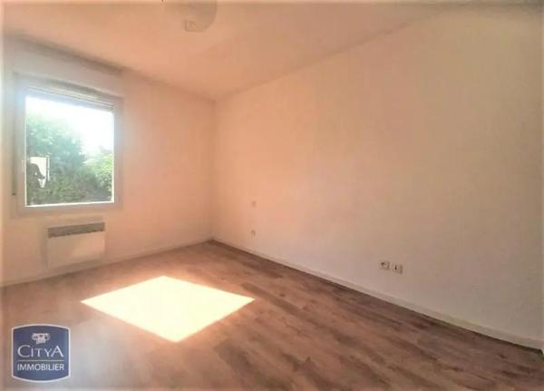 Appartement à louer 3 pièces 62.46m² Castelsarrasin (82100)