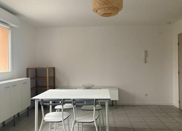 Appartement à louer  1 pièce • 31 m2 Dax