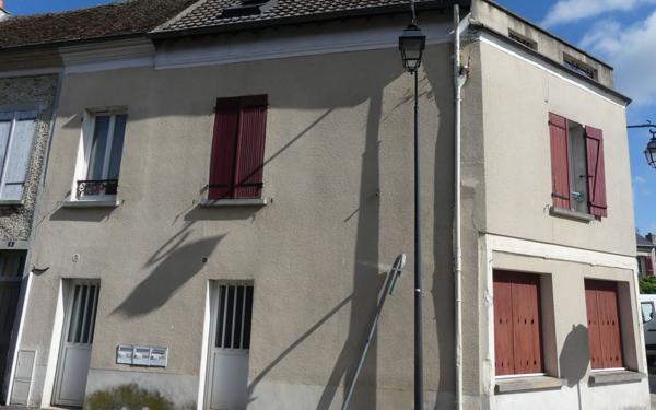 Immeuble à vendre    4 pièces • 90 m2 Coulommiers