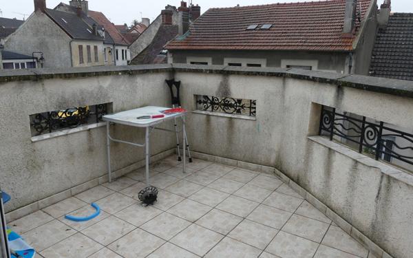 Immeuble à vendre    4 pièces • 90 m2 Coulommiers