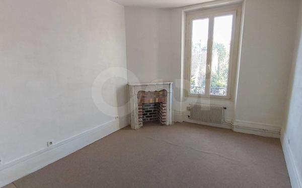 Maison à vendre    6 pièces •  Vaux-sur-Seine