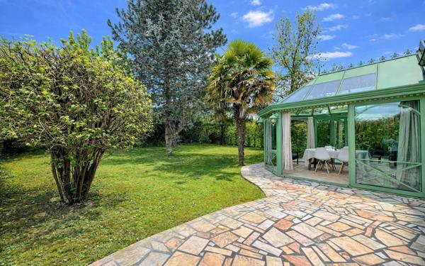 Maison à vendre    6 pièces • 150 m2 Ozoir-la-Ferrière