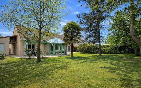 Maison à vendre    6 pièces • 150 m2 Ozoir-la-Ferrière