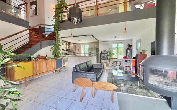 Maison à vendre    6 pièces • 150 m2 Ozoir-la-Ferrière