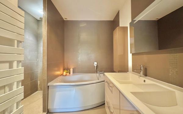Maison à vendre    6 pièces • 150 m2 Ozoir-la-Ferrière