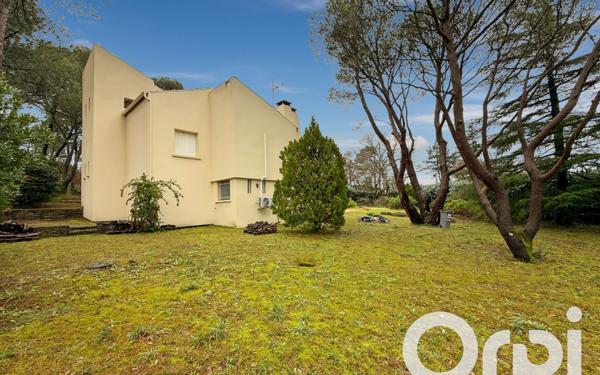 Maison à vendre    6 pièces •  Bollène