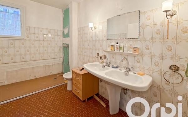 Maison à vendre    6 pièces •  Bollène