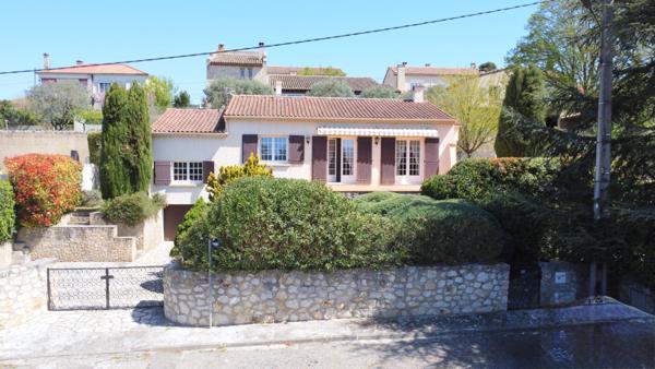 A VENDRE EXCLUSIVITE 84120 PERTUIS MAISON PLAIN PIED DE TYPE 3 PIECES D'ENVIRON 85M² AVEC GARAGE, ATELIER SUR TERRAIN DE 1134M²