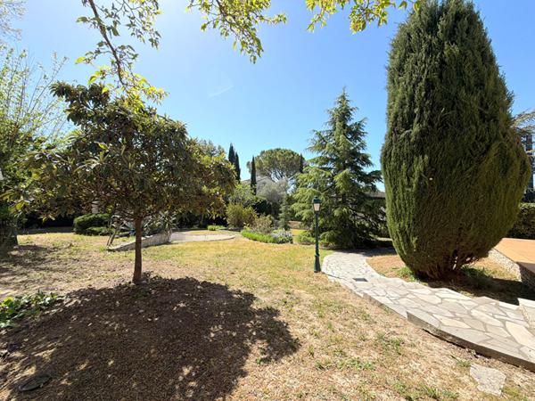 A VENDRE EXCLUSIVITE 84120 PERTUIS MAISON PLAIN PIED DE TYPE 3 PIECES D'ENVIRON 85M² AVEC GARAGE, ATELIER SUR TERRAIN DE 1134M²