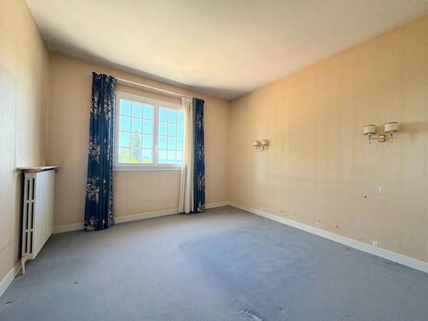 A VENDRE EXCLUSIVITE 84120 PERTUIS MAISON PLAIN PIED DE TYPE 3 PIECES D'ENVIRON 85M² AVEC GARAGE, ATELIER SUR TERRAIN DE 1134M²