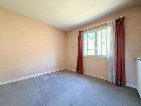 A VENDRE EXCLUSIVITE 84120 PERTUIS MAISON PLAIN PIED DE TYPE 3 PIECES D'ENVIRON 85M² AVEC GARAGE, ATELIER SUR TERRAIN DE 1134M²